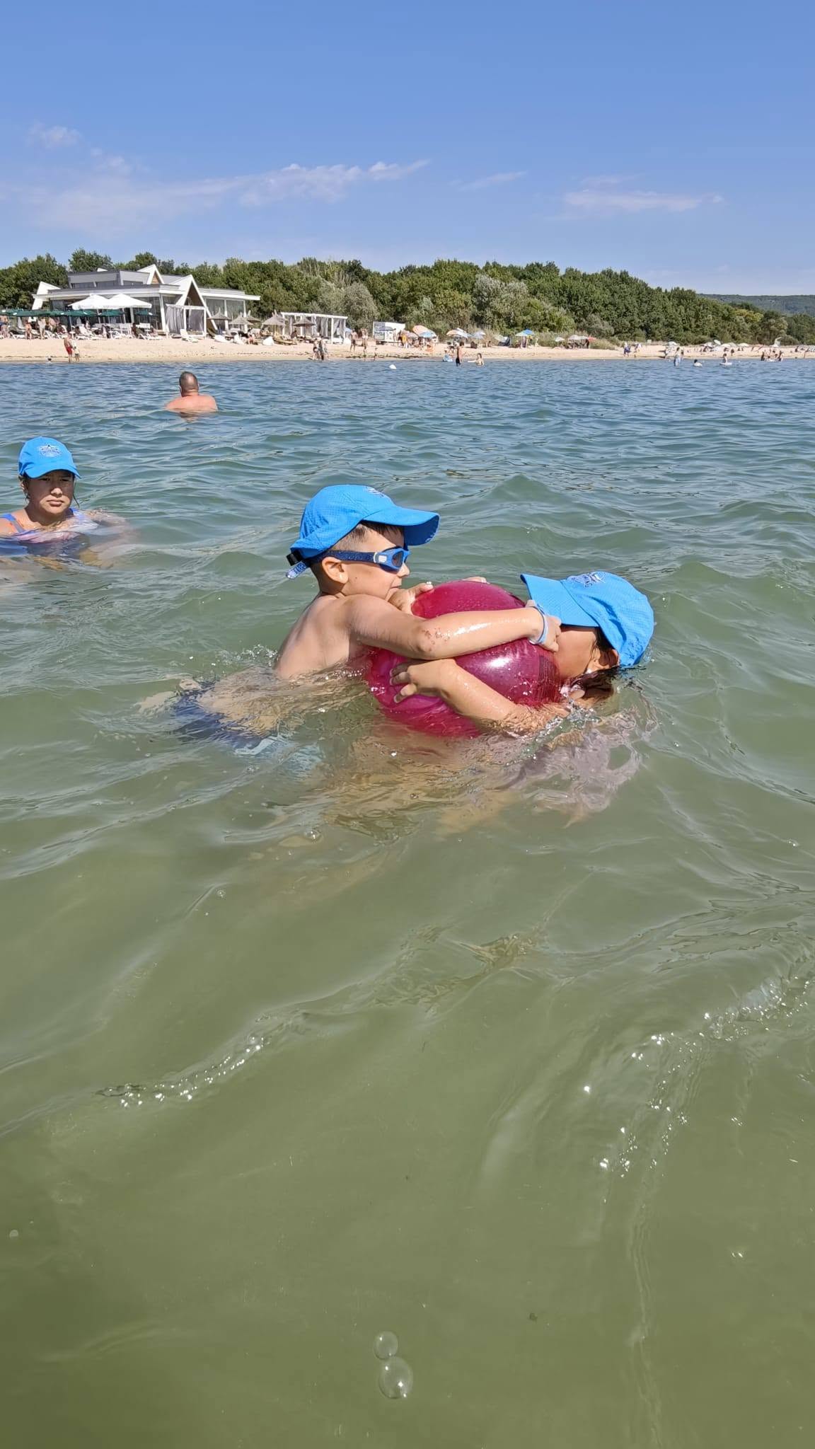 În perioada 21-27 august, grupa Swim4life Brașov a participat la cantonamentul de vară din Kranevo, Bulgaria. - 1
